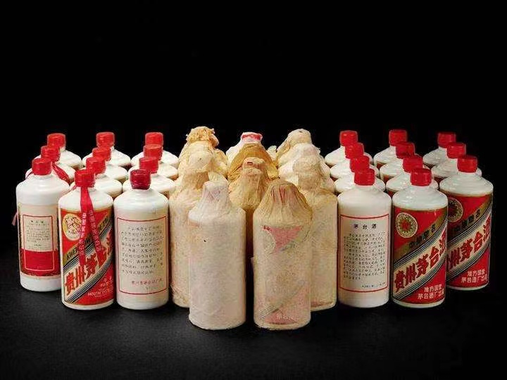 向阳街道日照岚山回收酒价格哪里回收(附近上门回收茅台酒）?